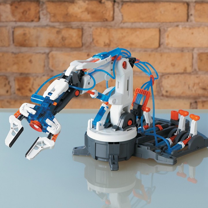 Braccio Robot idraulico