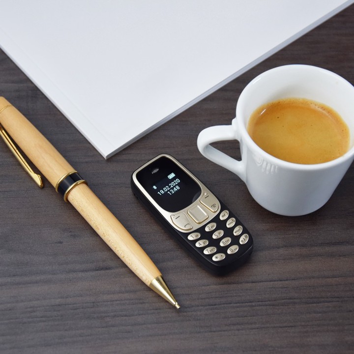 Telefono più piccolo del mondo