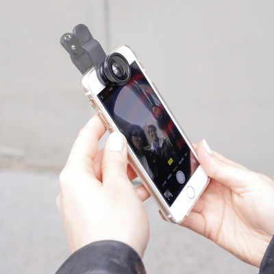 Obiettivi a clip per smartphone