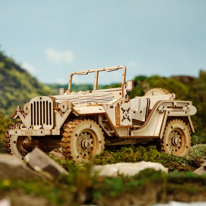 Jeep militare da montare