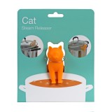 Gatto solleva coperchi