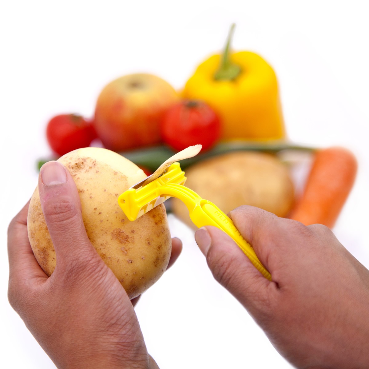 Чистка овощи и фрукты