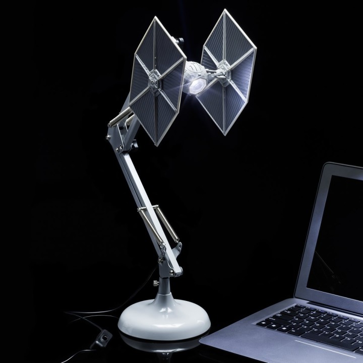 Lampada da scrivania TIE-Fighter