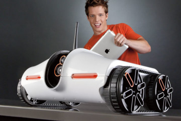 Robot spia comandato da iPad, iPhone e iPod Touch
