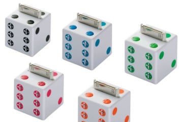 Mini speaker a forma di dado per iPod