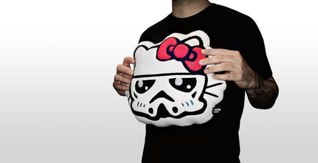 cuscino-hello-wars