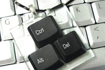 La collana Ctrl-Alt-Canc