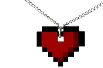 Collana con cuore 8-bit