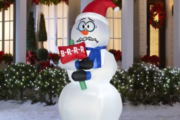 Il pupazzo di neve gonfiabile