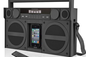 Boombox, la docking station in stile stereo anni ’80