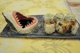 Lo squalo da sushi piatto-squalo-sushi
