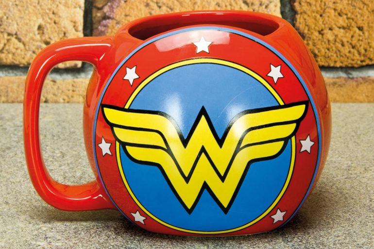 Tazza scudo di Wonder Woman