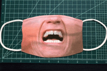 Mascherina Arnold Total Recall