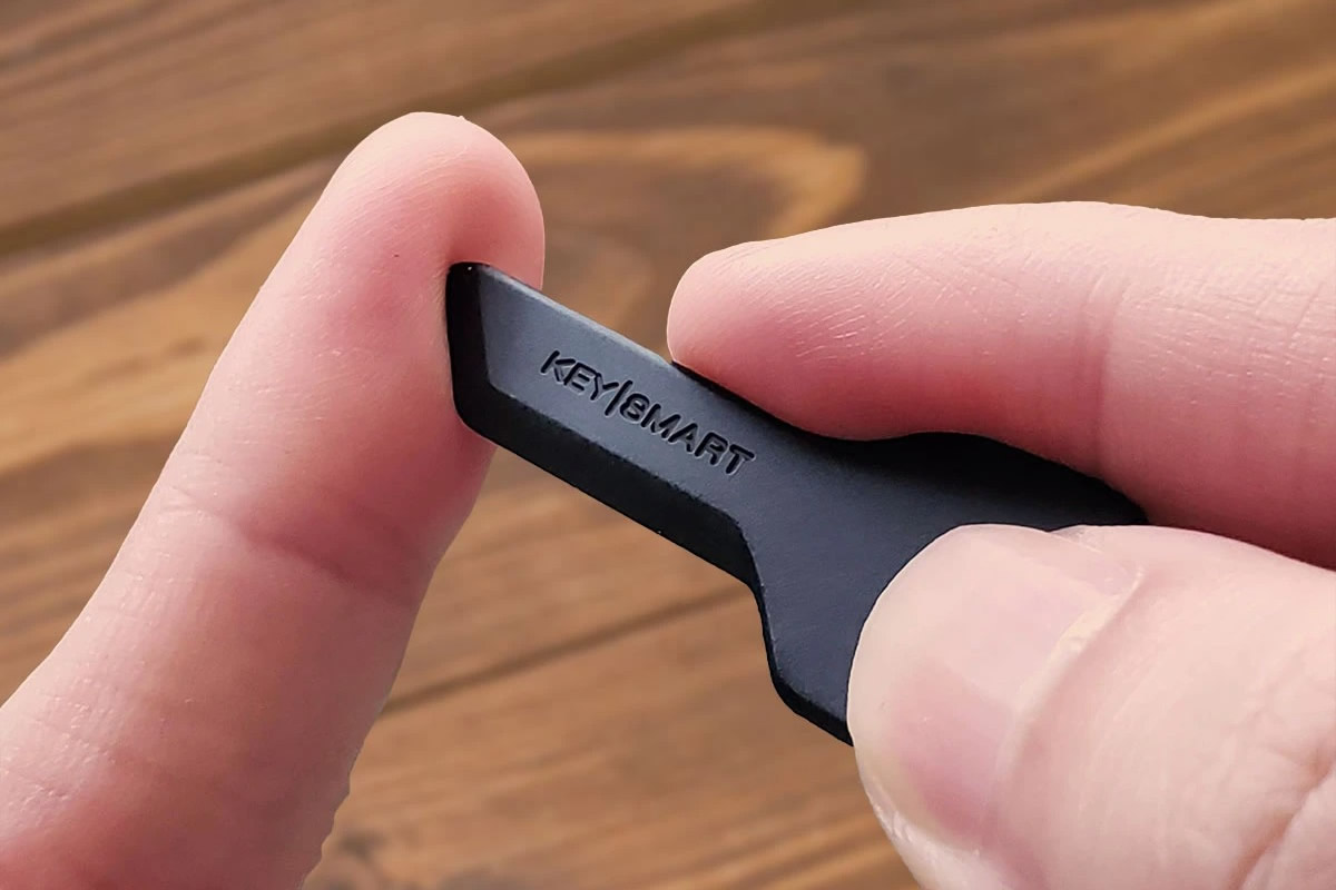 KeySmart Safeblade