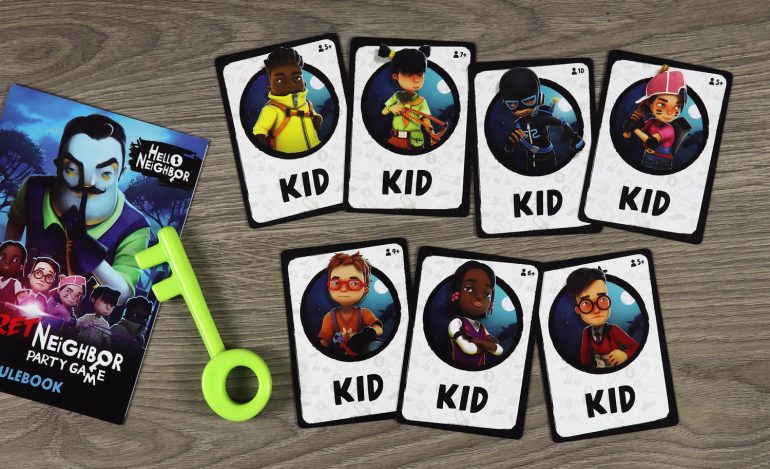 The Secret Neighbor Party Game - Carte Ragazzino