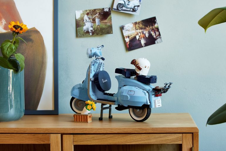 LEGO Vespa