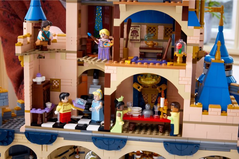 LEGO nuovo Castello Disney (interni)